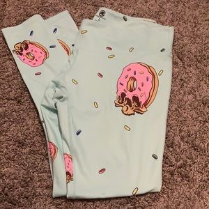 Feed me fight me leggings